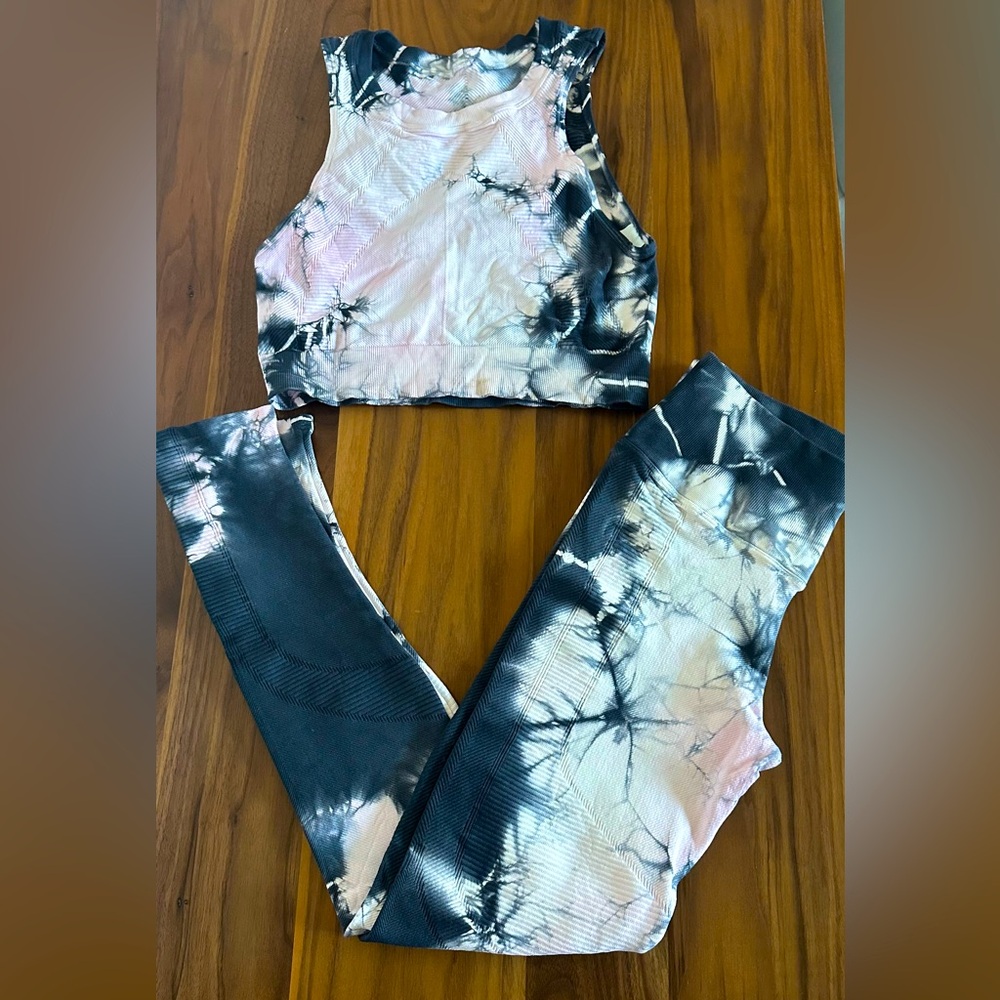 NUX x SoulCycle leggings and sports bra matching set